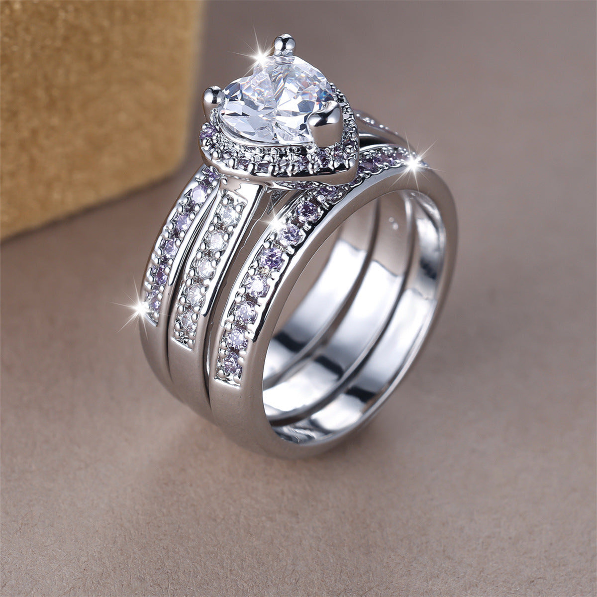 Women's Simple Personality Heart And Circle Ring